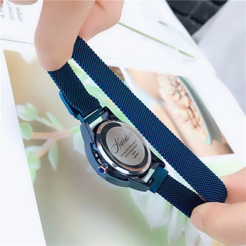 Trendy Waterproof Magnetic Lazy Watch for Students